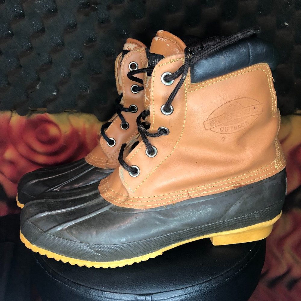 rugged outback Duck Boots women Size 9